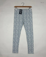 Preloved Premium Girls Summer Bottoms by mayoral, White & blue Cotton for Girls - OTS Thrift Shop Islamabad Pakistan