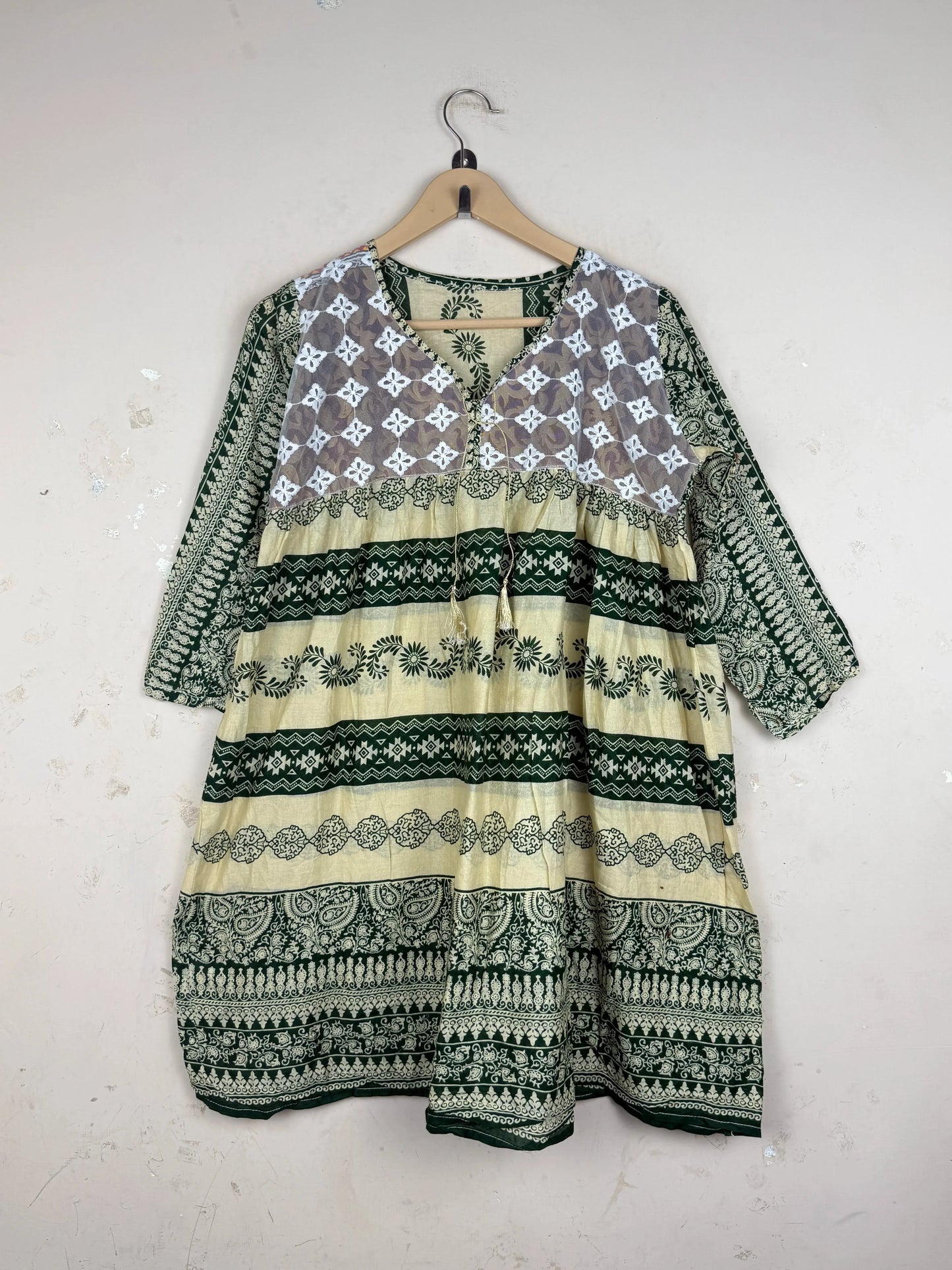 Premium Condition Summer Kurti | Preloved Unknown | Beige GREEN LAWN | Thrift Shop for Womens Lahore Pakistan | OTS