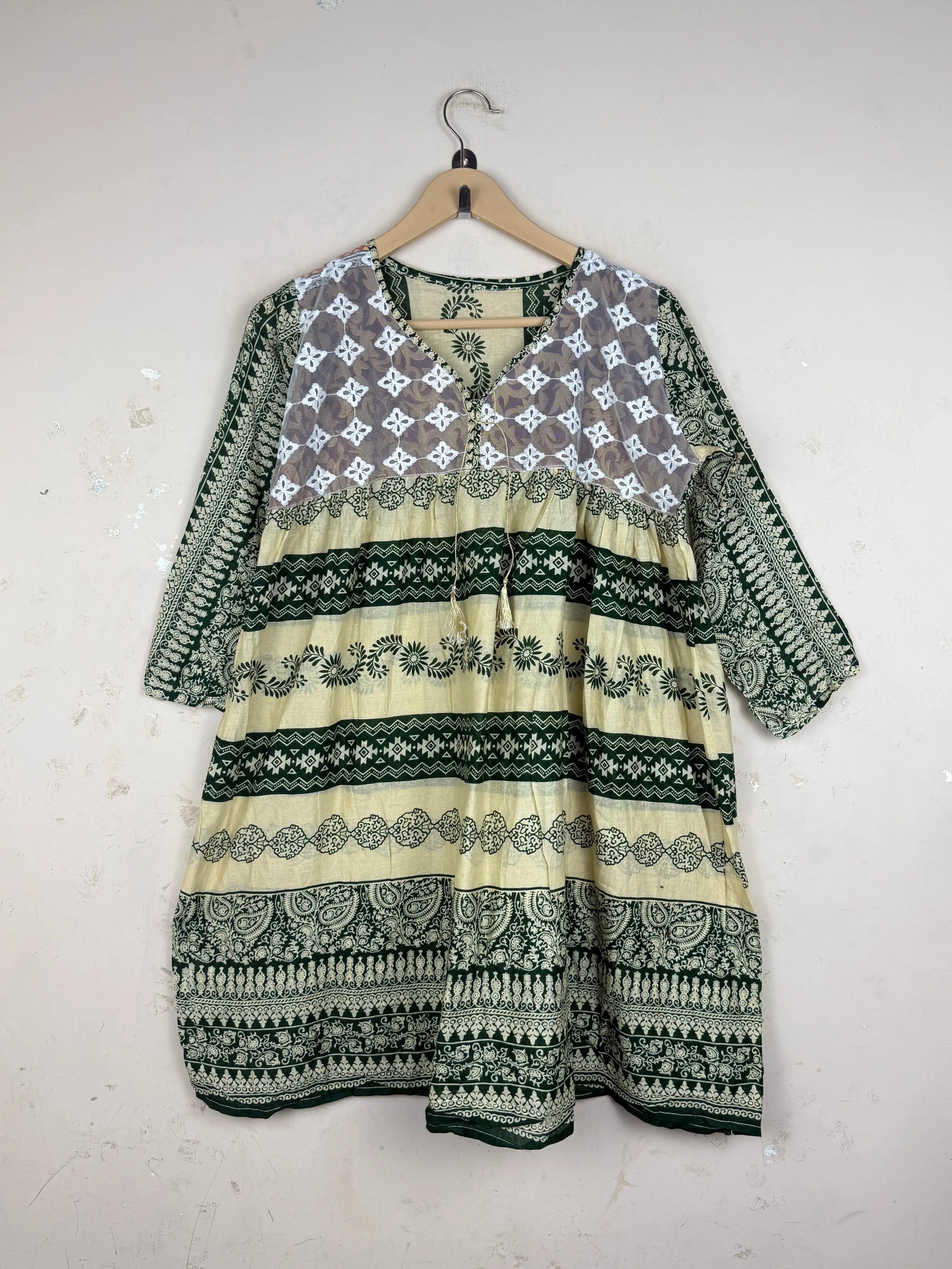 Premium Condition Summer Kurti | Preloved Unknown | Beige GREEN LAWN | Thrift Shop for Womens Lahore Pakistan | OTS