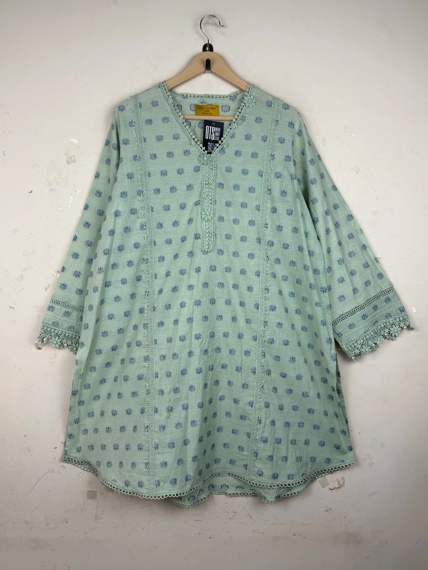 Preloved Excellent Summer Kurti by SANA SAFINAZ, Pistachio LAWN for Womens - OTS Thrift Shop Karachi Pakistan