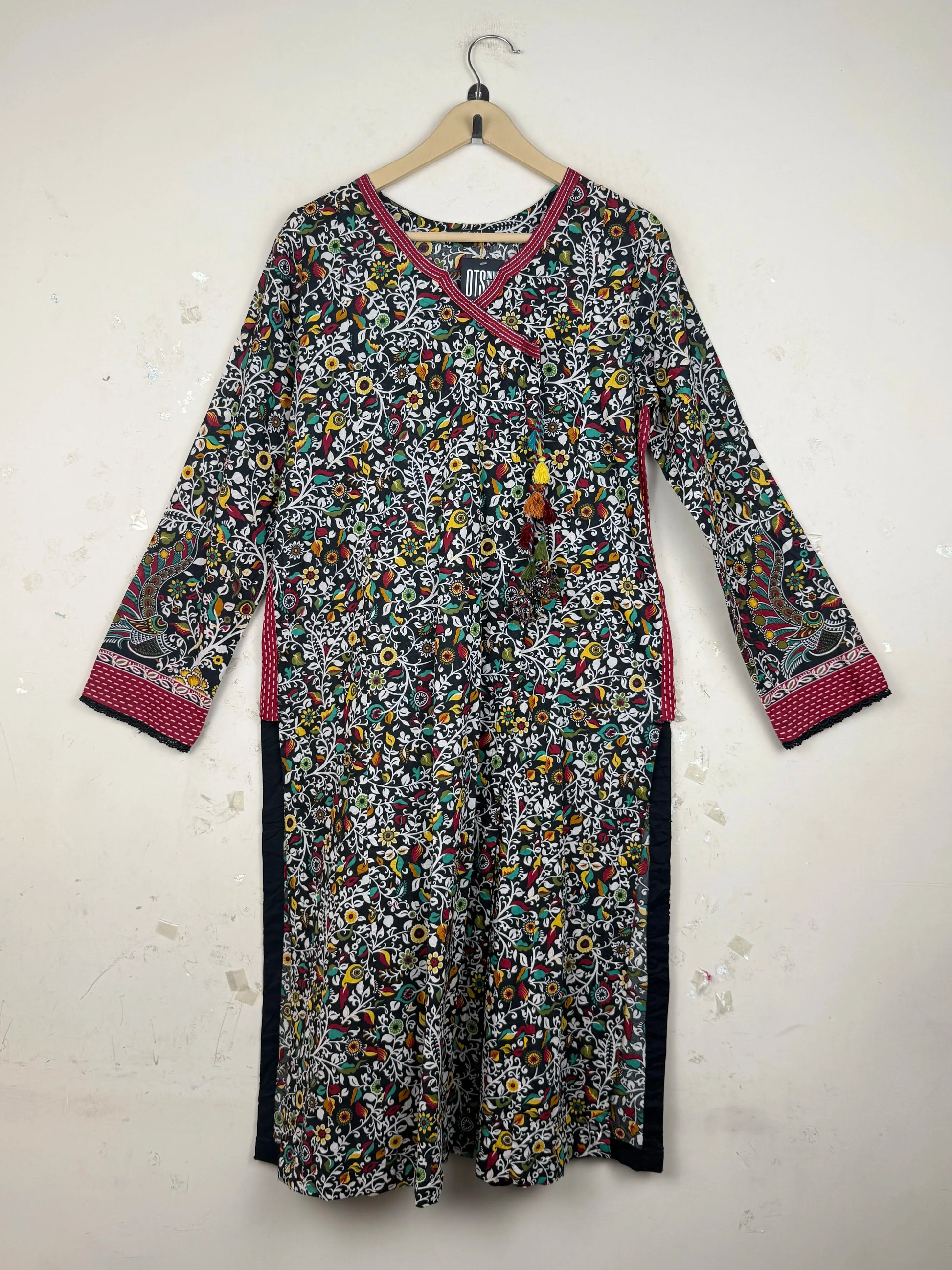 UK Imported secondhand Summer Kurti - Almirah brand, Black Lawn, Premium condition, for Womens - Online Thrift Store Peshawar Pakistan