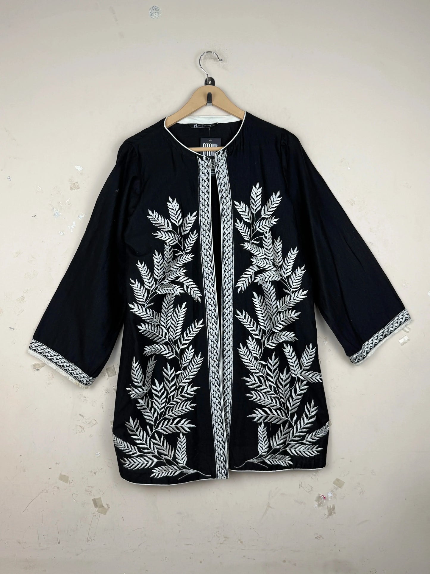 Secondhand Branded Summer Kurti by NISHAT, Black LAWN fabric, Premium condition, for Womens - Online Thrift Shop Karachi Pakistan