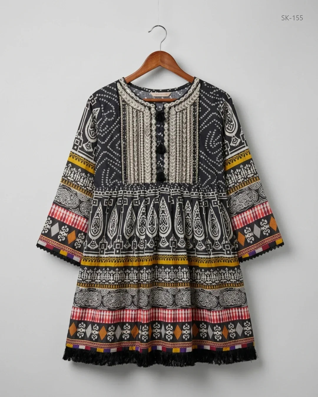 UK Imported secondhand Summer Kurti - A NEEDLES brand, Black Lawn, Premium condition, for Womens - Online Thrift Store Islamabad Pakistan
