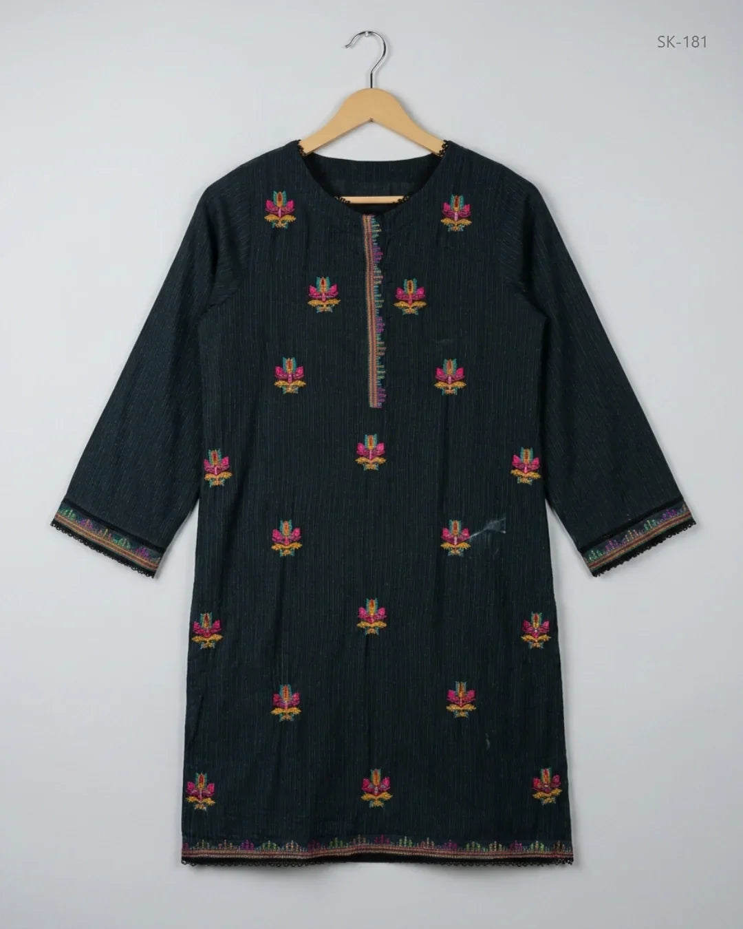 UK Imported secondhand Summer Kurti - CUT LABEL brand, Black Lawn, Premium condition, for Womens - Online Thrift Store Islamabad Pakistan