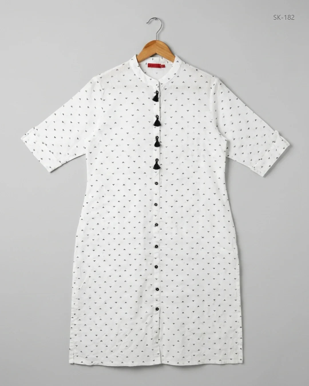 Shop Premium Printed Summer Kurti by CUT LABEL | Preloved Branded Clothes | Black & White Lawn | Womens | OTS Thrift Store Islamabad Pakistan