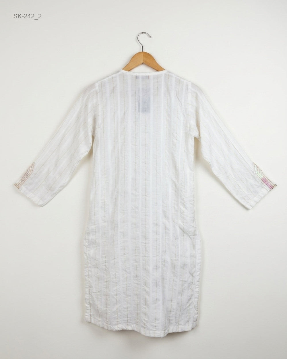 Buy White Cotton Summer Kurti by SENORITA - Premium condition for Womens | Preloved OTS Pakistan (SK-242)