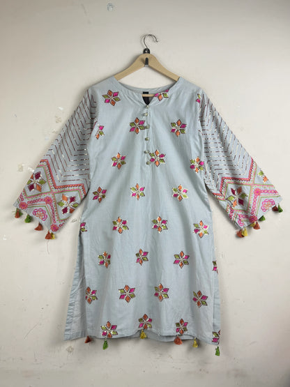 Secondhand Branded Summer Kurti by Hunars, Grey Lawn fabric, Excellent condition, for Women - Online Thrift Shop Karachi Pakistan