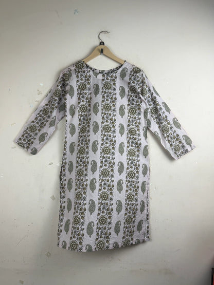 Secondhand Branded Summer Kurti by Cut Label, Multi Lawn fabric, Premium condition, for Women - Online Thrift Shop Karachi Pakistan