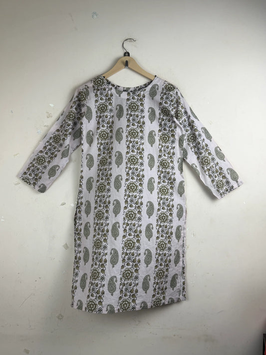 Secondhand Branded Summer Kurti by Cut Label, Multi Lawn fabric, Premium condition, for Women - Online Thrift Shop Karachi Pakistan
