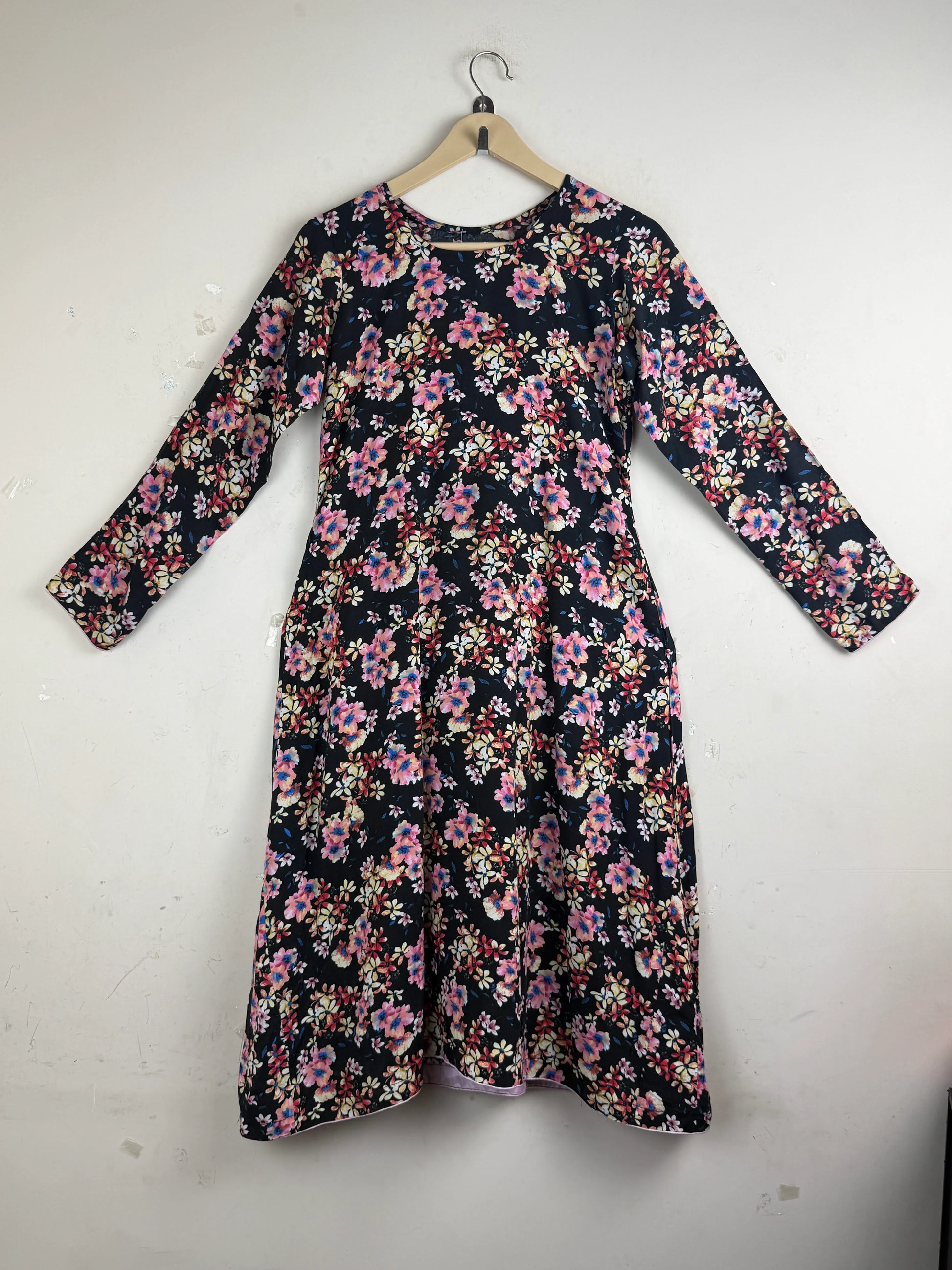 Preloved Premium Summer Kurti by Cut Label, Black Lawn for Women - OTS Thrift Shop Lahore Pakistan
