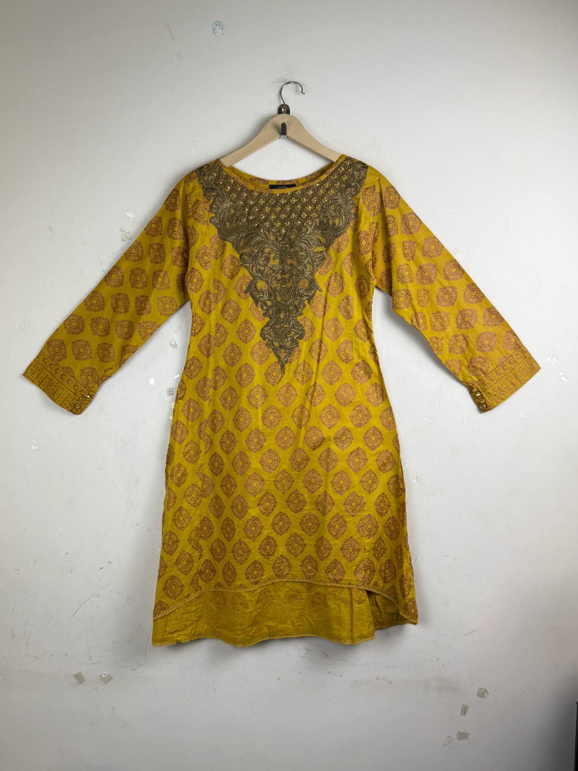 Secondhand Branded Summer Kurti by ALLYS, Mustered Lawn fabric, Premium condition, for Women - Online Thrift Shop Karachi Pakistan