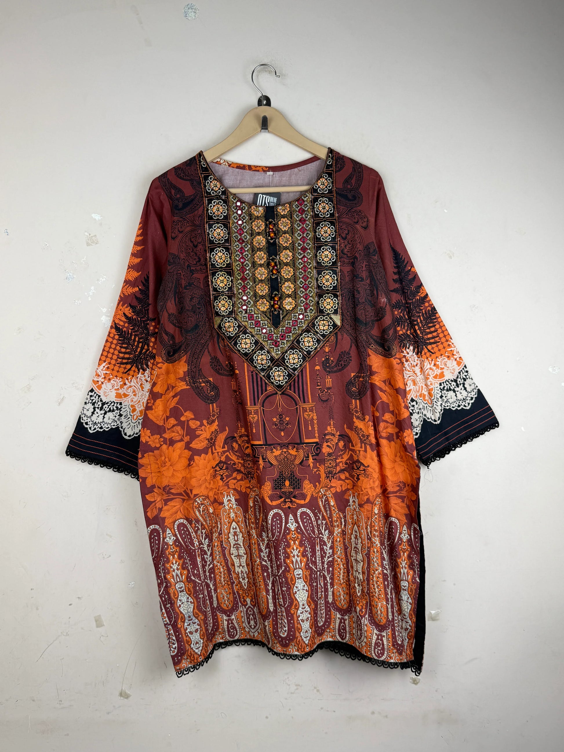 Secondhand Branded Summer Kurti by Cut Label, Mahogany lawn fabric, Premium condition, for Women - Online Thrift Shop Lahore Pakistan