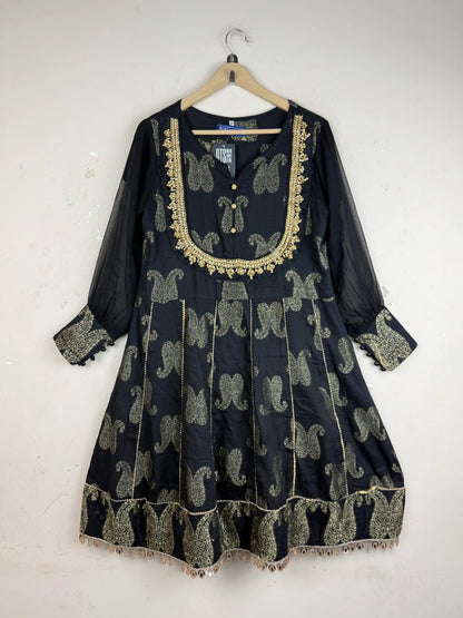 Excellent Condition Summer Kurti | Preloved Sofia khas | Black LAWN | Thrift Shop for Women Islamabad Pakistan | OTS
