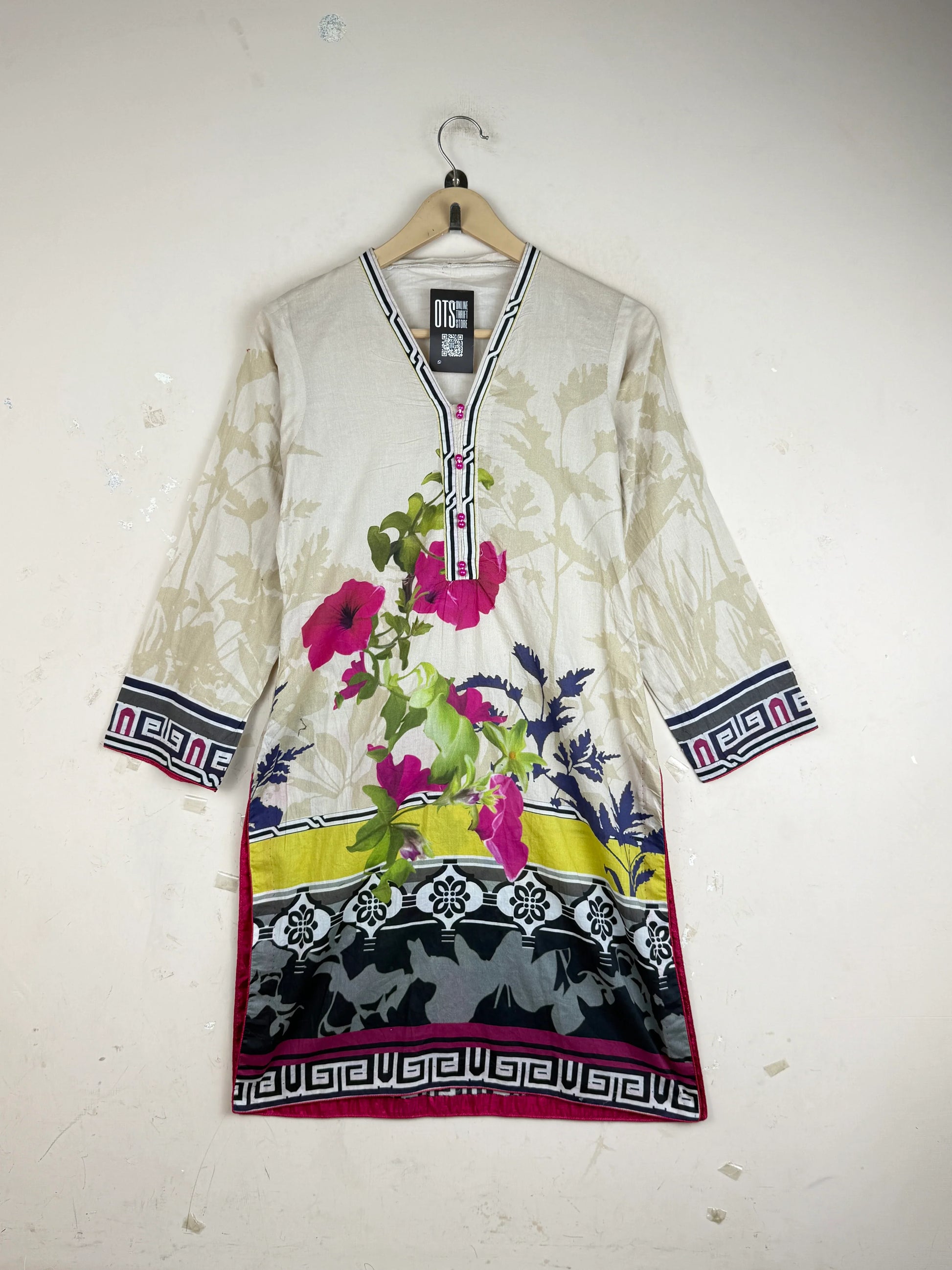 Shop Premium Summer Kurti by Cut Label | Preloved Branded Clothes | Beige Lawn | Women | OTS Thrift Store Peshawar Pakistan