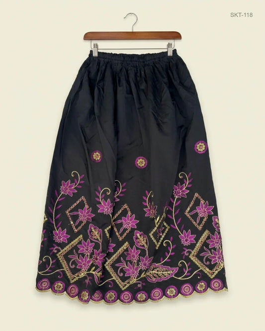 Secondhand Branded Women's skirts by CUT LABEL, Black Polyester fabric, Excellent condition, for Womens - Online Thrift Shop Lahore Pakistan