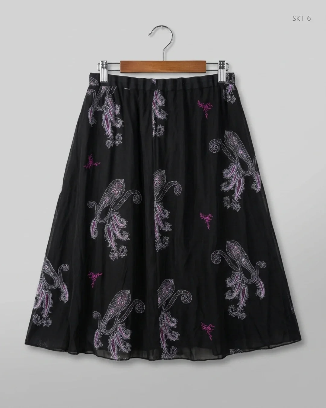 Secondhand Branded Women's skirts by CUT LABEL, Black Polyester fabric, Premium condition, for - Online Thrift Shop Lahore Pakistan