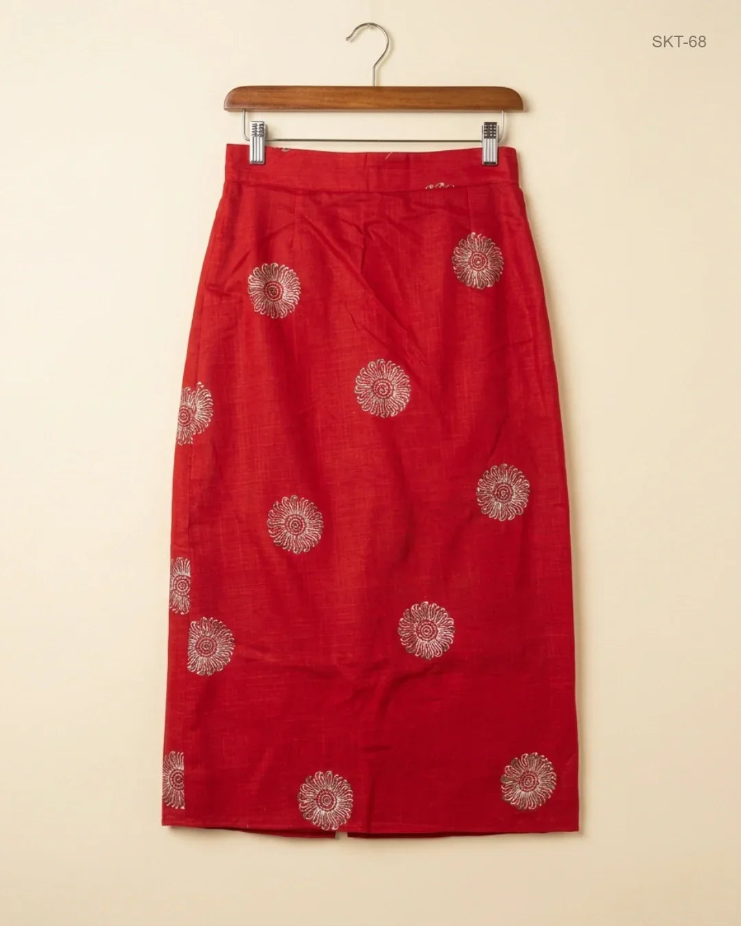 Secondhand Branded Women's skirts by CUT LABEL, Red Cotton fabric, Excellent condition, for Womens - Online Thrift Shop Islamabad Pakistan