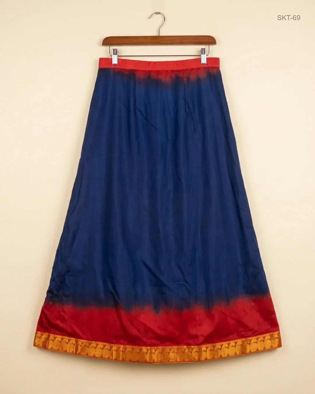 Secondhand Branded Women's skirts by CUT LABEL, Blue Polyester fabric, Premium condition, for Womens - Online Thrift Shop Peshawar Pakistan