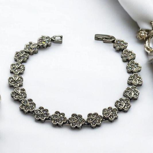 Cluster Bracelet