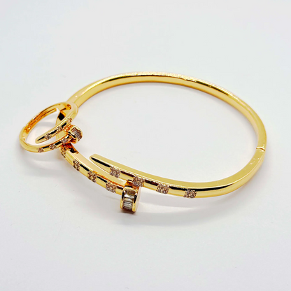Curve Nail Bangle with Ring