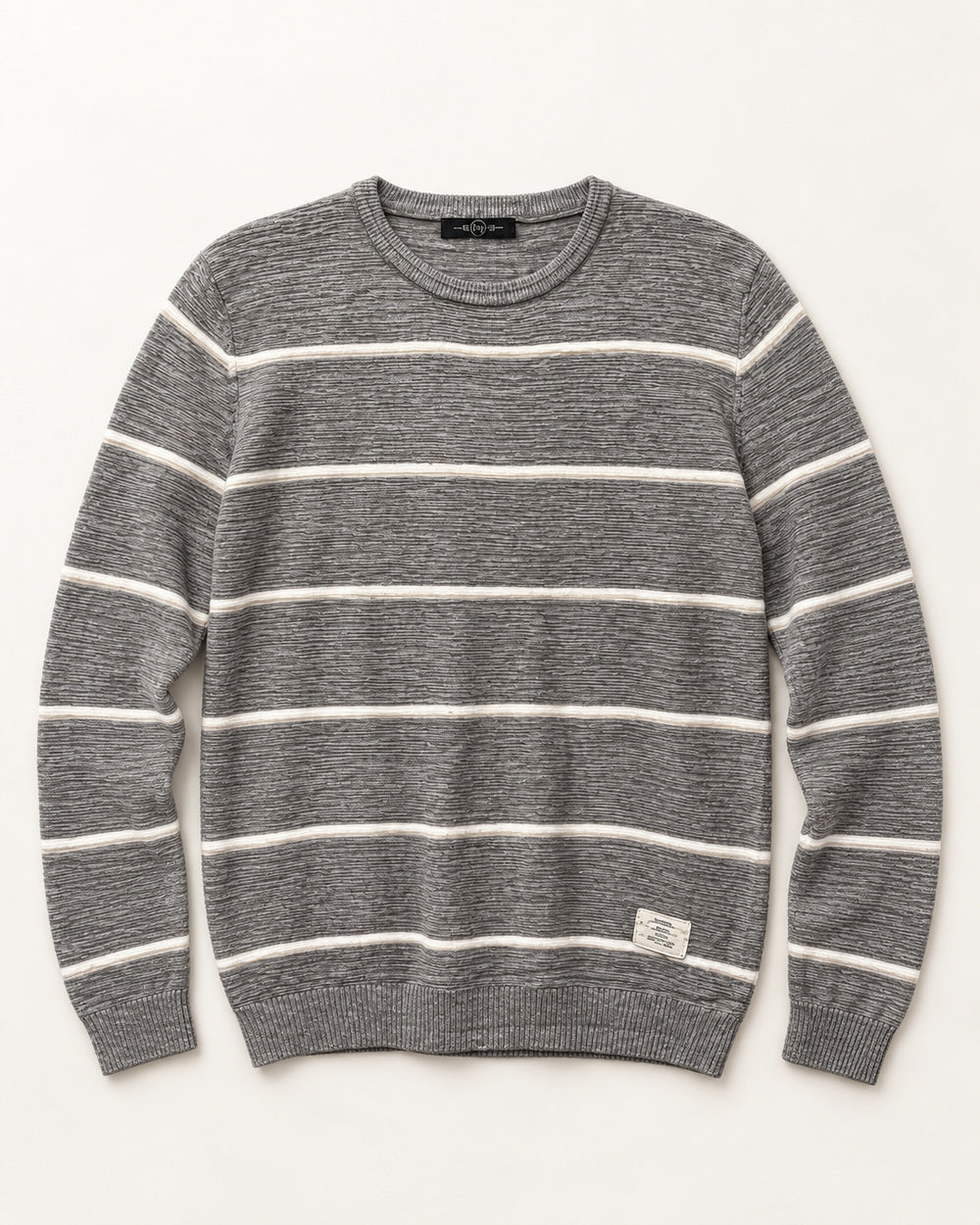 Grey & White men's preloved sweater, VW-MS101