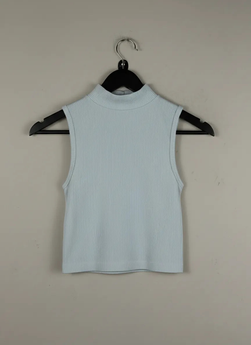 Secondhand Branded Winter Crop Tops by Stradivarius, White Nylon fabric, Excellent condition, for Women - Online Thrift Shop Lahore Pakistan