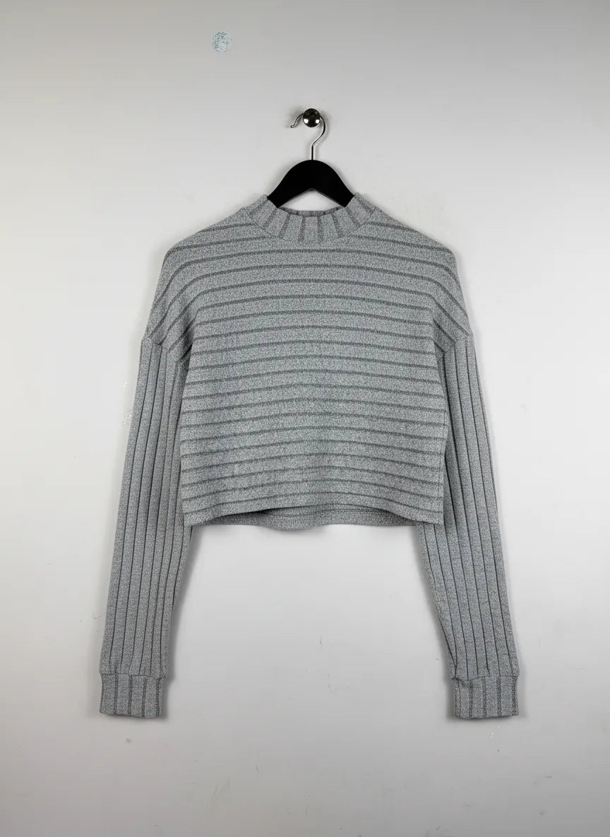 Preloved Premium Winter Crop Tops by Unknown, peach Polyester for Women - OTS Thrift Shop Lahore Pakistan