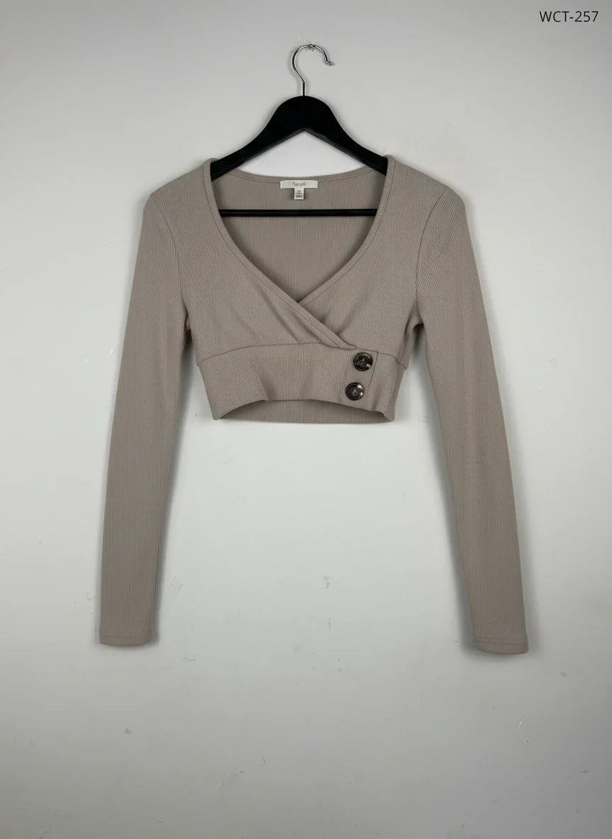 Secondhand Branded Winter Crop Tops by Shein, Beige Polyester fabric, Premium condition, for Women - Online Thrift Shop Karachi Pakistan