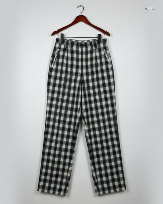 Shop Premium Women Flapper Trouser by New Look | Preloved Branded Clothes | Black & Beige Polyester | Womens | OTS Thrift Store Karachi Pakistan