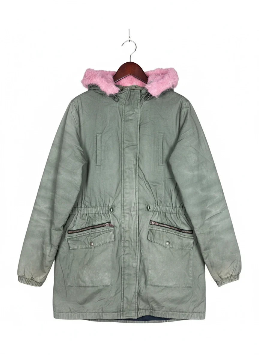 Shop Premium Bomber & Puffer Jackets by Very | Preloved Branded Clothes | Green Cotton | Women | OTS Thrift Store Peshawar Pakistan