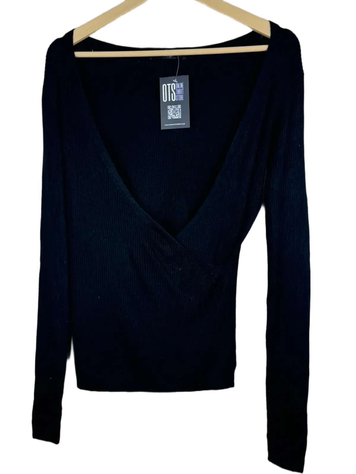 Shop Premium Winter Knitted Tops by George | Preloved Branded Clothes | Black Viscose | Women | OTS Thrift Store Lahore Pakistan