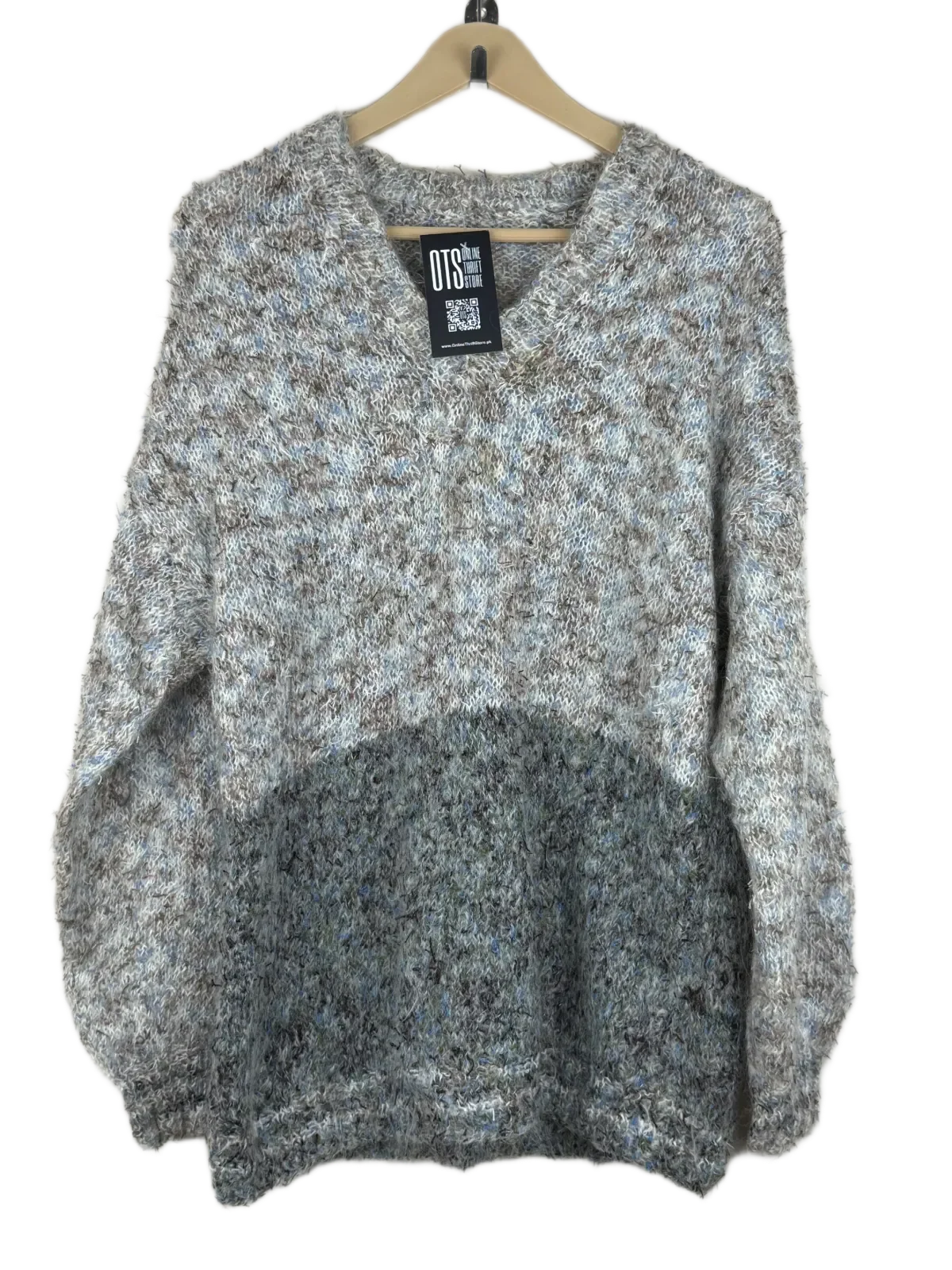UK Imported secondhand Winter Knitted Tops - Unknown brand, Multi Polyester, Excellent condition, for Women - Online Thrift Store Peshawar Pakistan