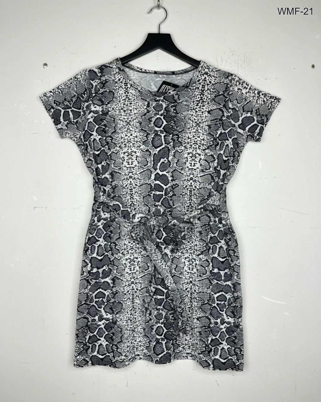 Preloved Premium Women Maxi & Frock by PRETTYLITTLETHING, Black & White Polyester for Women - OTS Thrift Shop Lahore Pakistan