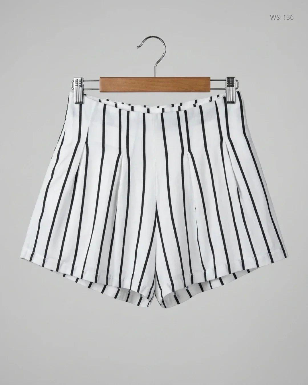 UK Imported secondhand Womens Shorts - Unknown brand, Black & White Polyester, Premium condition, for Women - Online Thrift Store Karachi Pakistan