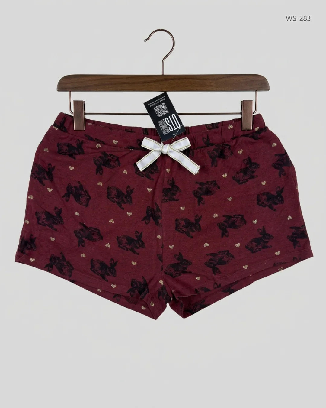 Secondhand Branded Womens Shorts by AVENUE, Maroon Cotton fabric, Premium condition, for Women - Online Thrift Shop Karachi Pakistan