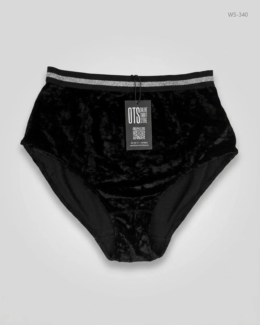 Secondhand Branded Womens Shorts by Stradivarius, Black Polyester fabric, Premium condition, for Women - Online Thrift Shop Karachi Pakistan
