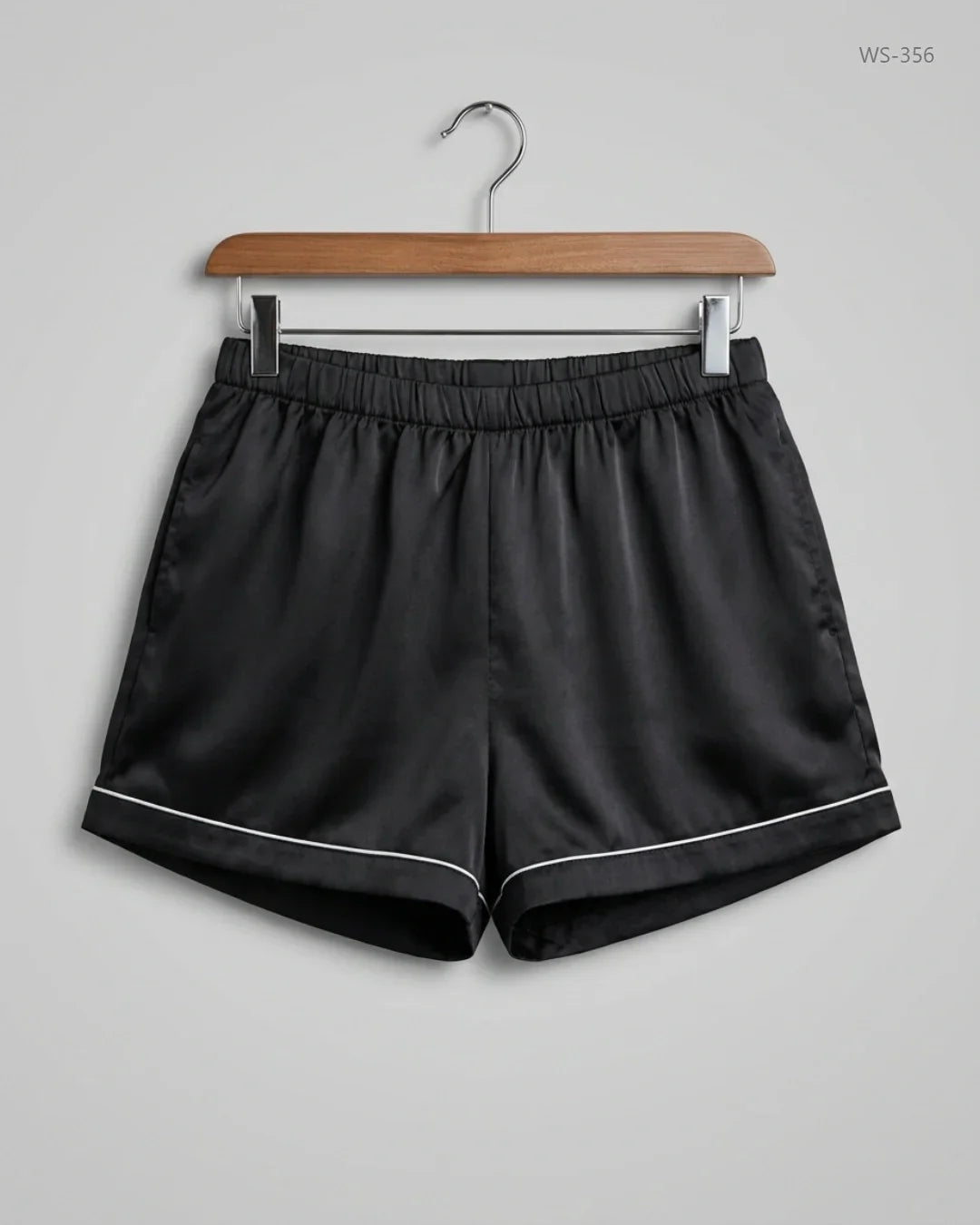 UK Imported secondhand Womens Shorts - PRETTYLITTLETHING brand, Black Polyester, Premium condition, for Women - Online Thrift Store Lahore Pakistan