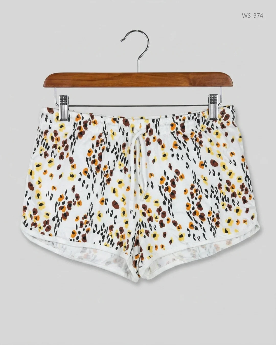 UK Imported secondhand Womens Shorts - Primark brand, White Cotton, Premium condition, for Women - Online Thrift Store Peshawar Pakistan