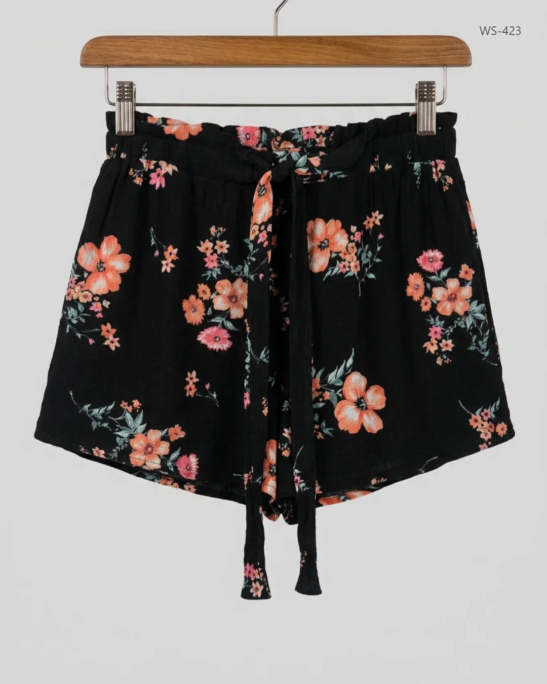 UK Imported secondhand Womens Shorts - H&M brand, Black Viscose, Premium condition, for Women - Online Thrift Store Lahore Pakistan