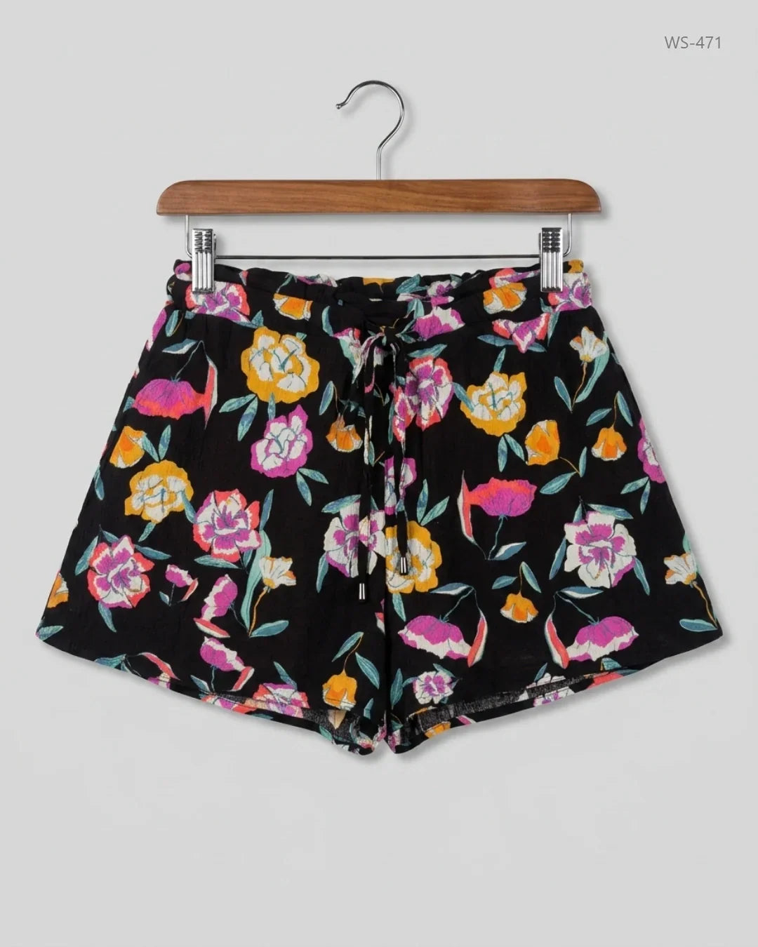 Secondhand Branded Womens Shorts by PULL&BEAR, Black viscose fabric, Premium condition, for Women - Online Thrift Shop Peshawar Pakistan