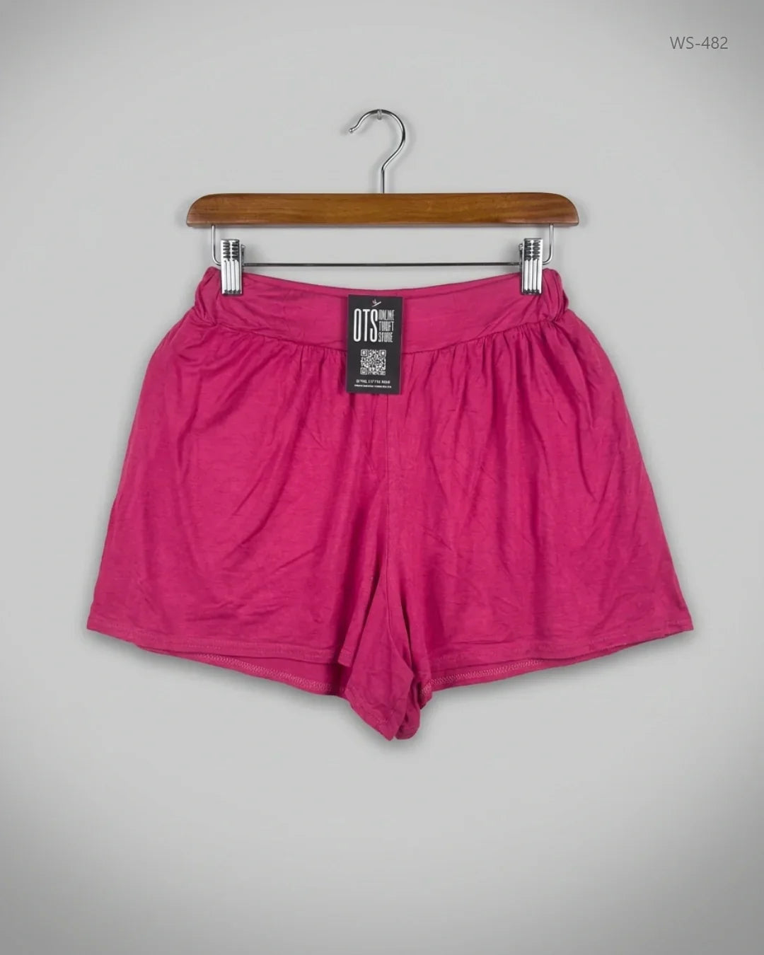 Secondhand Branded Womens Shorts by Boohoo, Pink Cotton fabric, Premium condition, for Women - Online Thrift Shop Karachi Pakistan