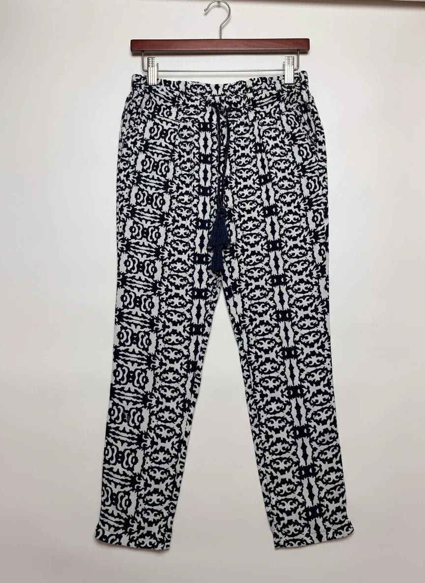 Womens Summer Trousers | Cut Label | Preloved Branded | WHITE AND NAVY BLUE Cotton | Excellent | OTS Thrift Store Karachi Pakistan