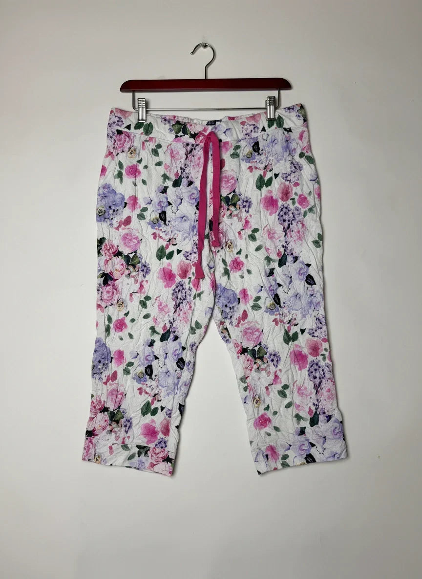 Secondhand Branded Womens Summer Trousers by Cut Label, White Viscose fabric, Premium condition, for Womens - Online Thrift Shop Peshawar Pakistan
