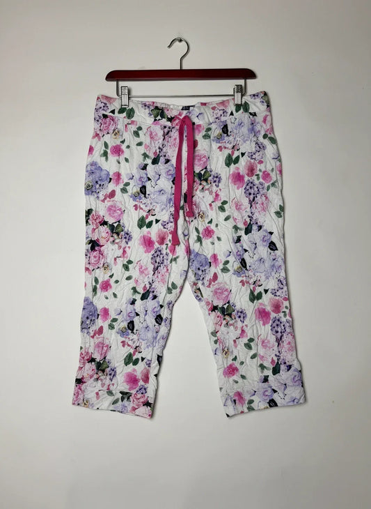 Secondhand Branded Womens Summer Trousers by Cut Label, White Viscose fabric, Premium condition, for Womens - Online Thrift Shop Peshawar Pakistan