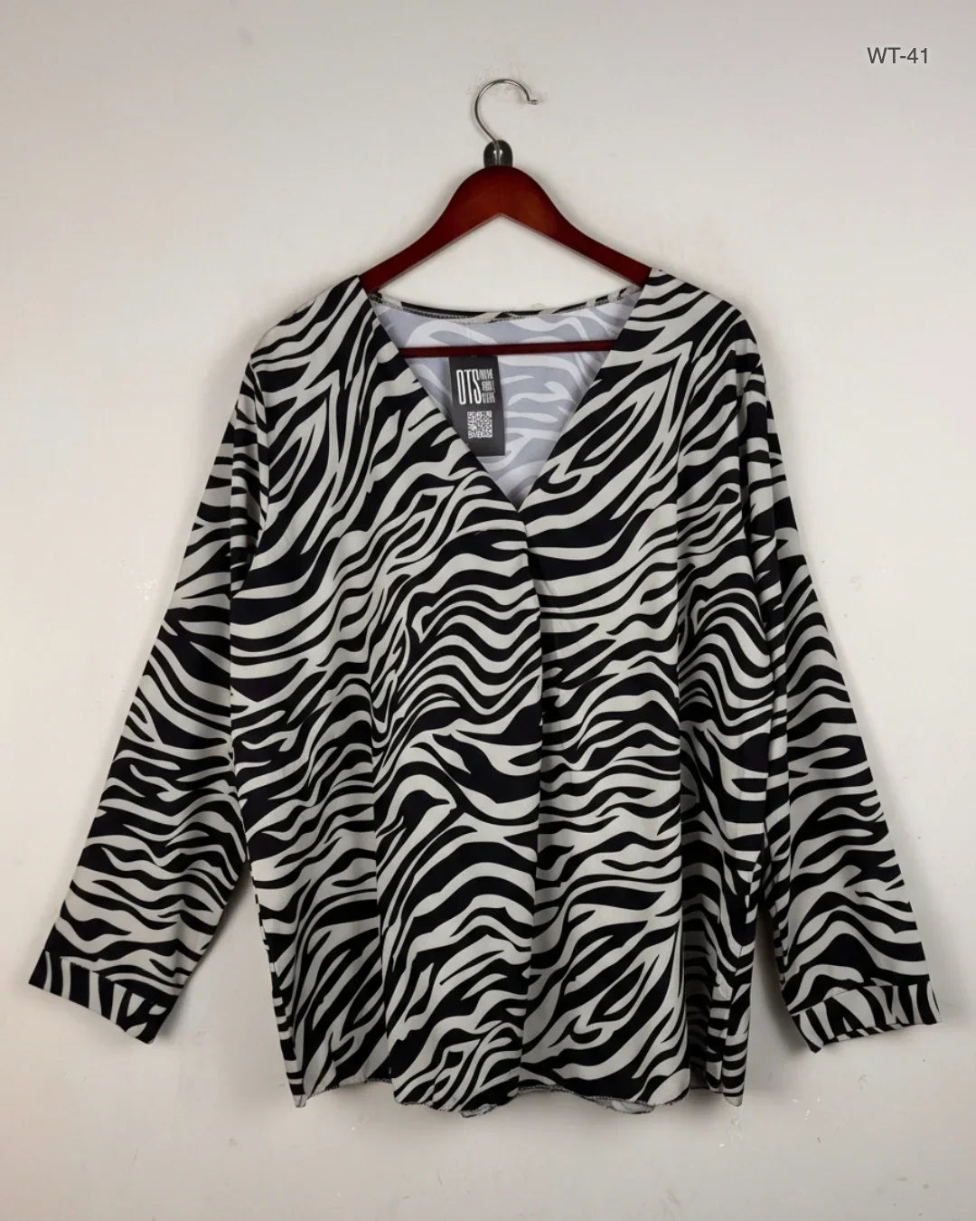 UK Imported secondhand Womens Summer Tops - Cut Label brand, Black Polyester, Premium condition, for Women - Online Thrift Store Islamabad Pakistan