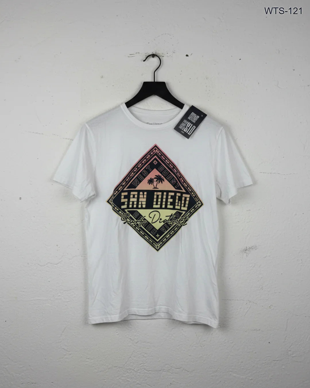 Secondhand Branded Womens Tshirts by Primark, White Cotton fabric, Premium condition, for - Online Thrift Shop Islamabad Pakistan