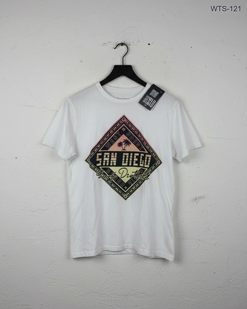 Secondhand Branded Womens Tshirts by Primark, White Cotton fabric, Premium condition, for - Online Thrift Shop Islamabad Pakistan
