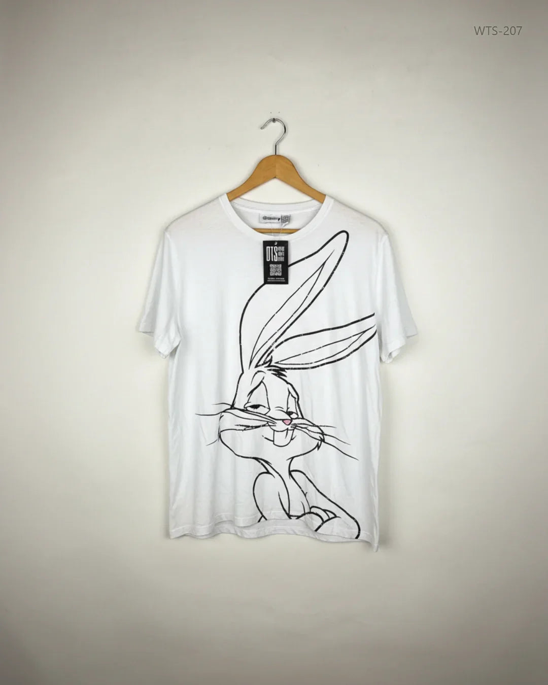 Womens Tshirts | Looney Tunes | Preloved Branded | White Cotton | Premium | OTS Thrift Store Lahore Pakistan