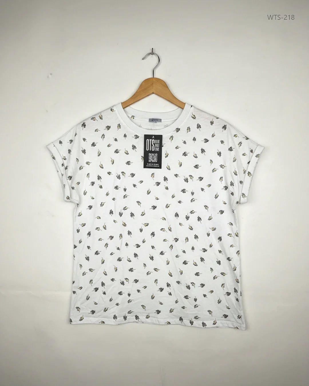 Shop Premium Womens Tshirts by Jigsaw | Preloved Branded Clothes | White Cotton | | OTS Thrift Store Karachi Pakistan