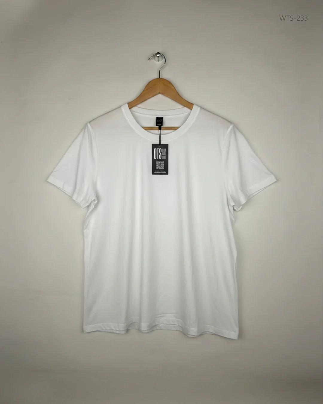 Secondhand Branded Womens Tshirts by Shein, White Polyester fabric, Premium condition, for - Online Thrift Shop Peshawar Pakistan